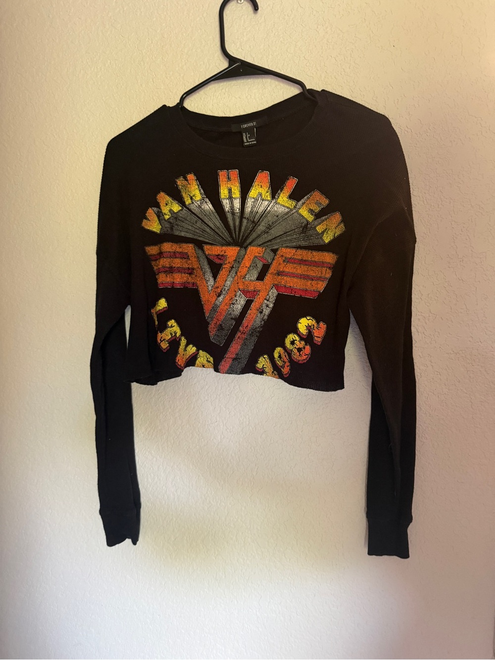 Forever 21 Black Cropped Long-Sleeve Van Halen Graphic Top